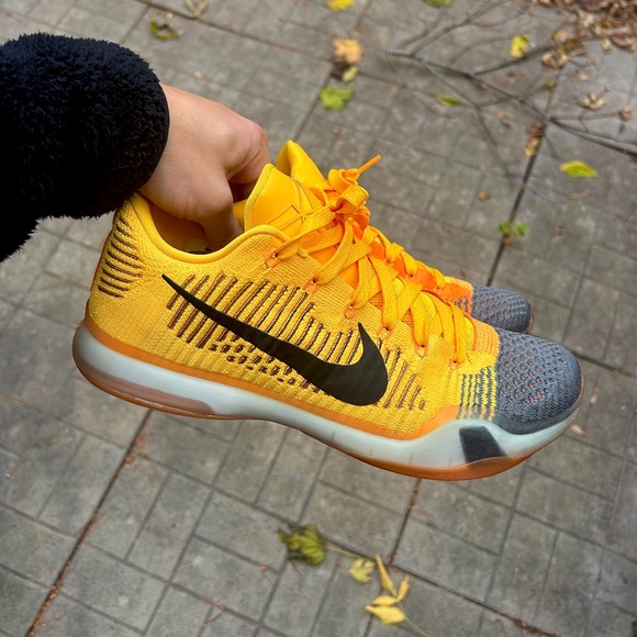 Nike Kobe X Elite Rivalry / Chester  
Size 11 - Picture 8 of 9